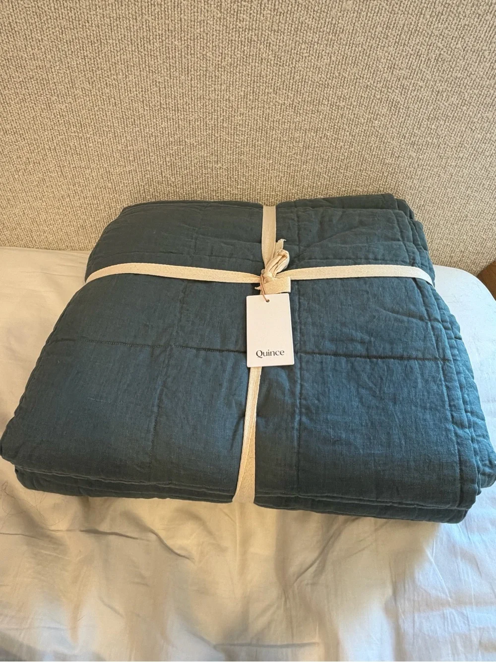 Quince Lightweight European Linen Box Quilt King/Cal King Ocean